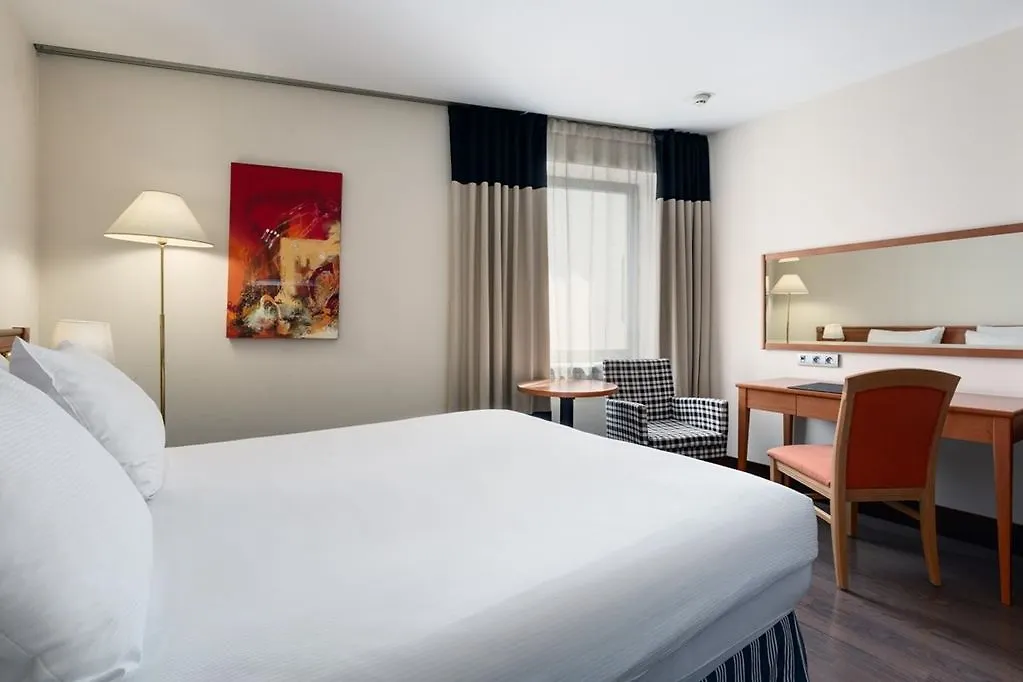 Nh Wien Belvedere Otel